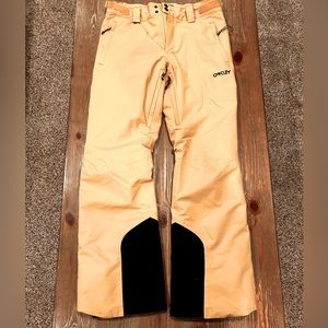 Women’s Oakley ski pants. Size S. Yellow in first pic is most accurate.
